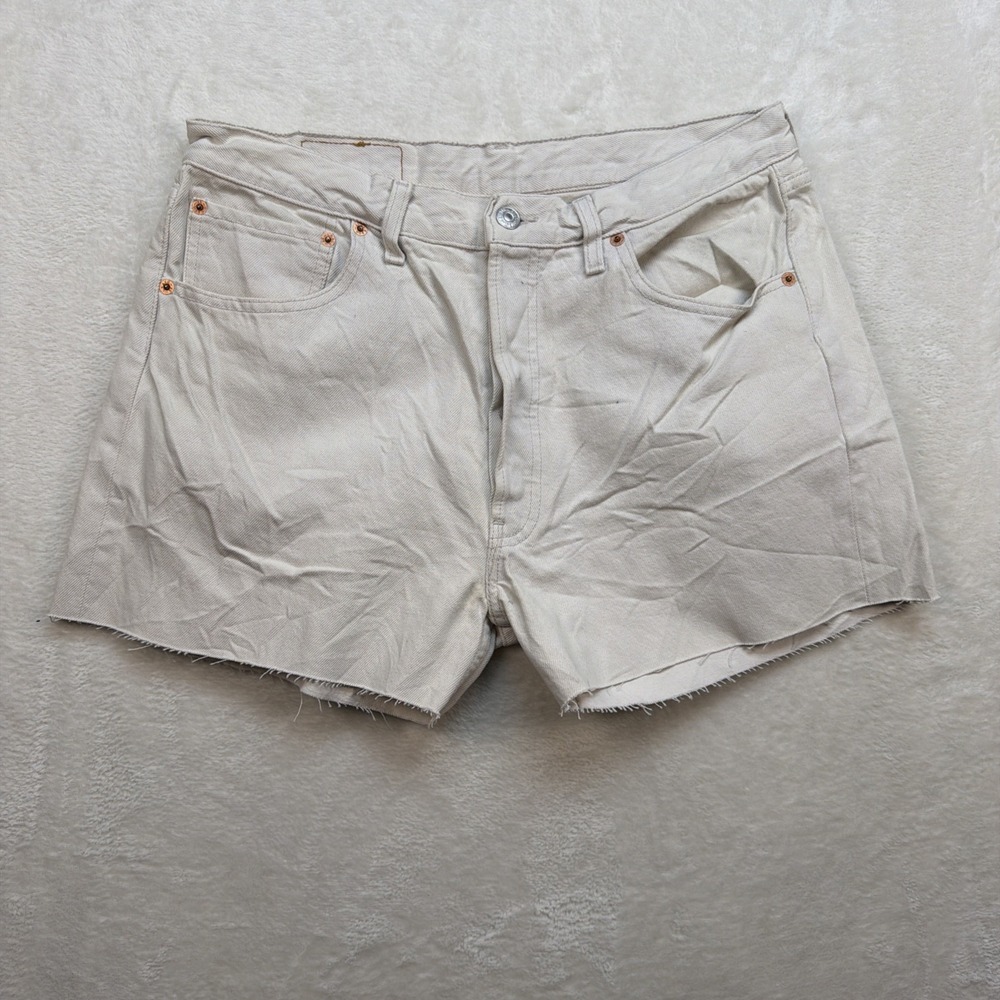 Levis 501 Cut Off Jean Shorts Womens 34 White Button Fly Raw Hem Denim Casual